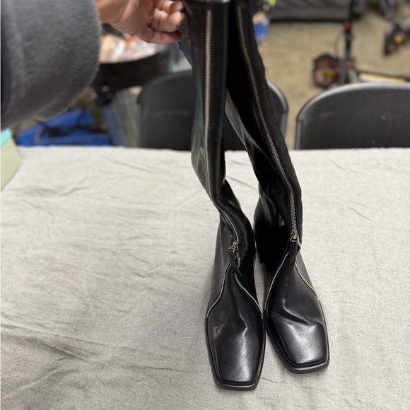 NWT TORGEIS zipper Black Knee-High Boots - Picture 4 of 4